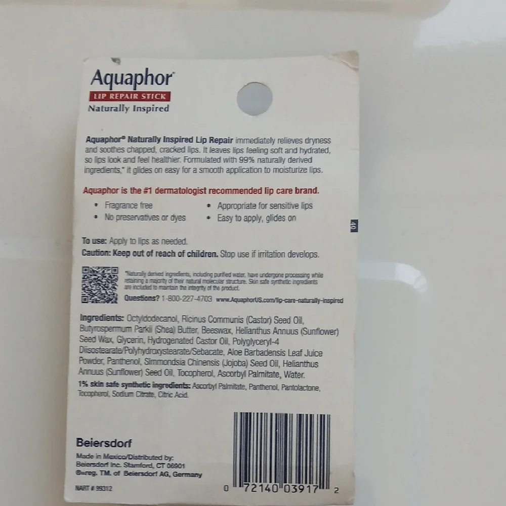 Aquaphor Aloe Vera Lip Repair Stick - White